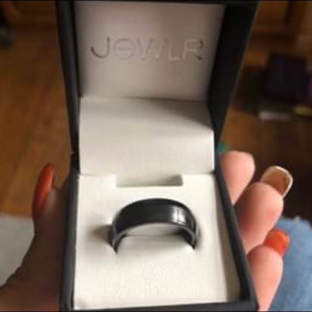 Men’s size 9 Titanium Ring